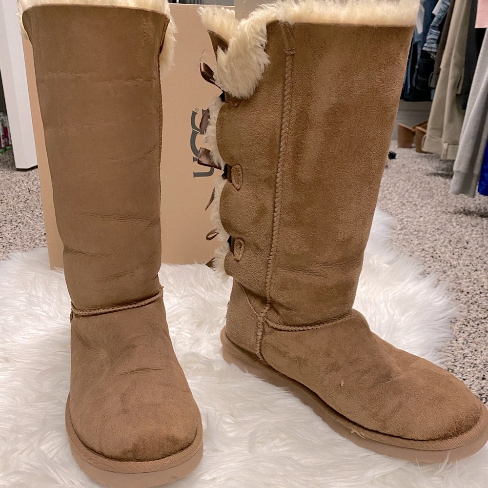 Bailey bow Tall Uggs